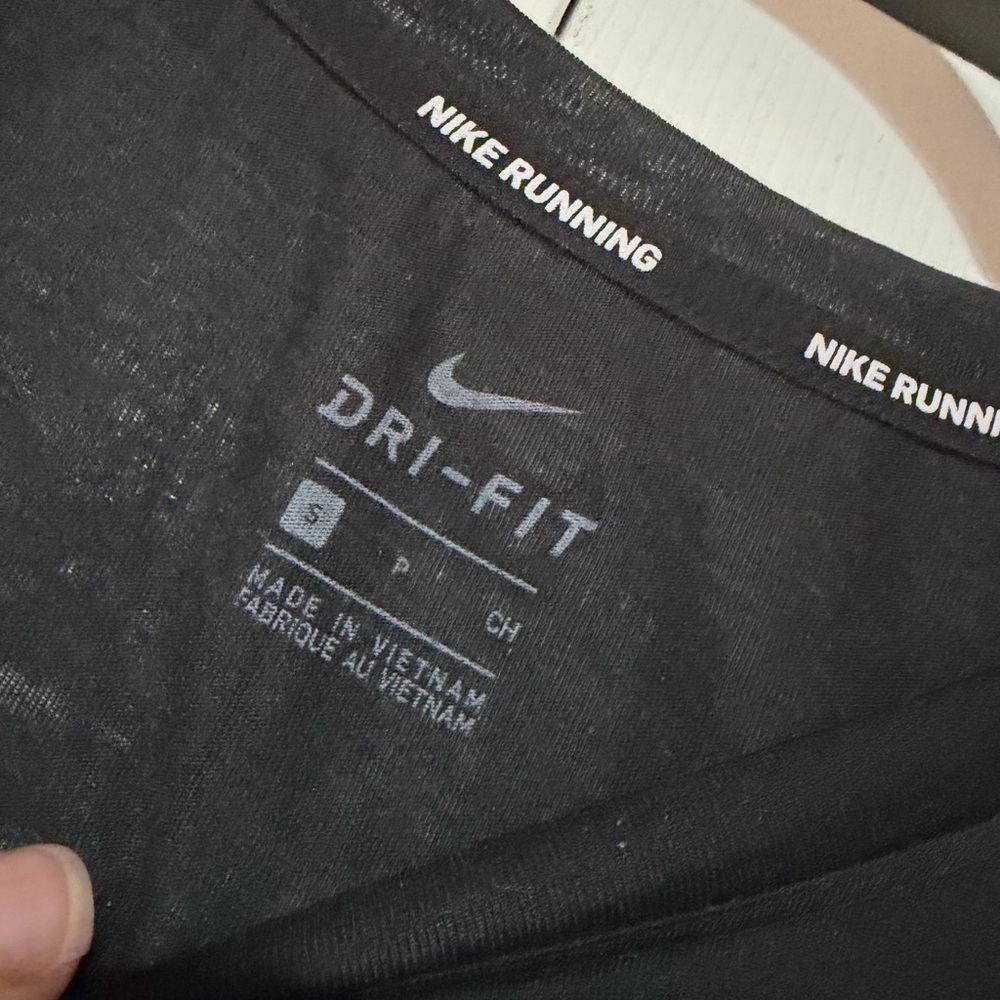 Nike Black Dri-FIT Running Shirt - Picture 4 of 5